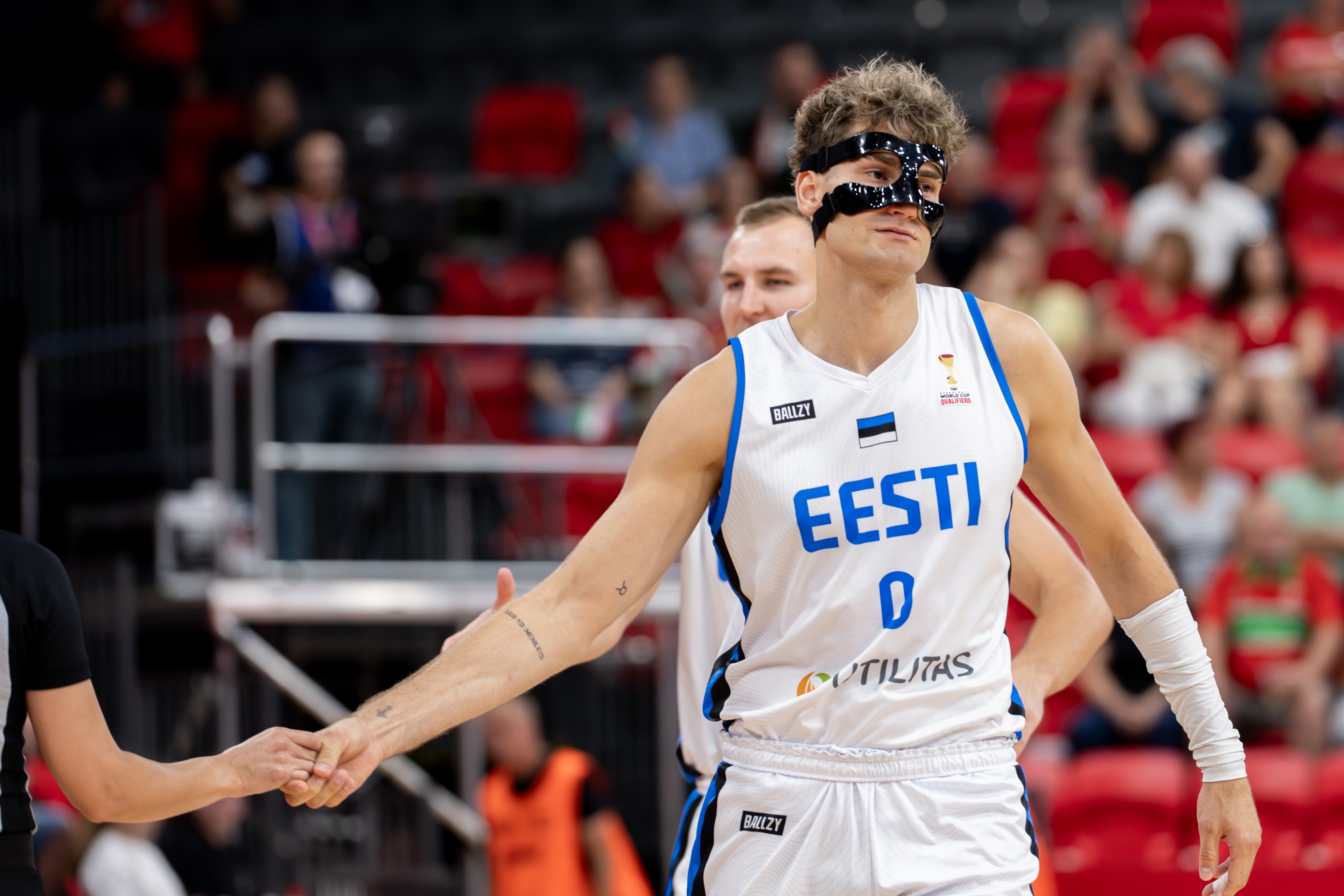 Basketball — 07