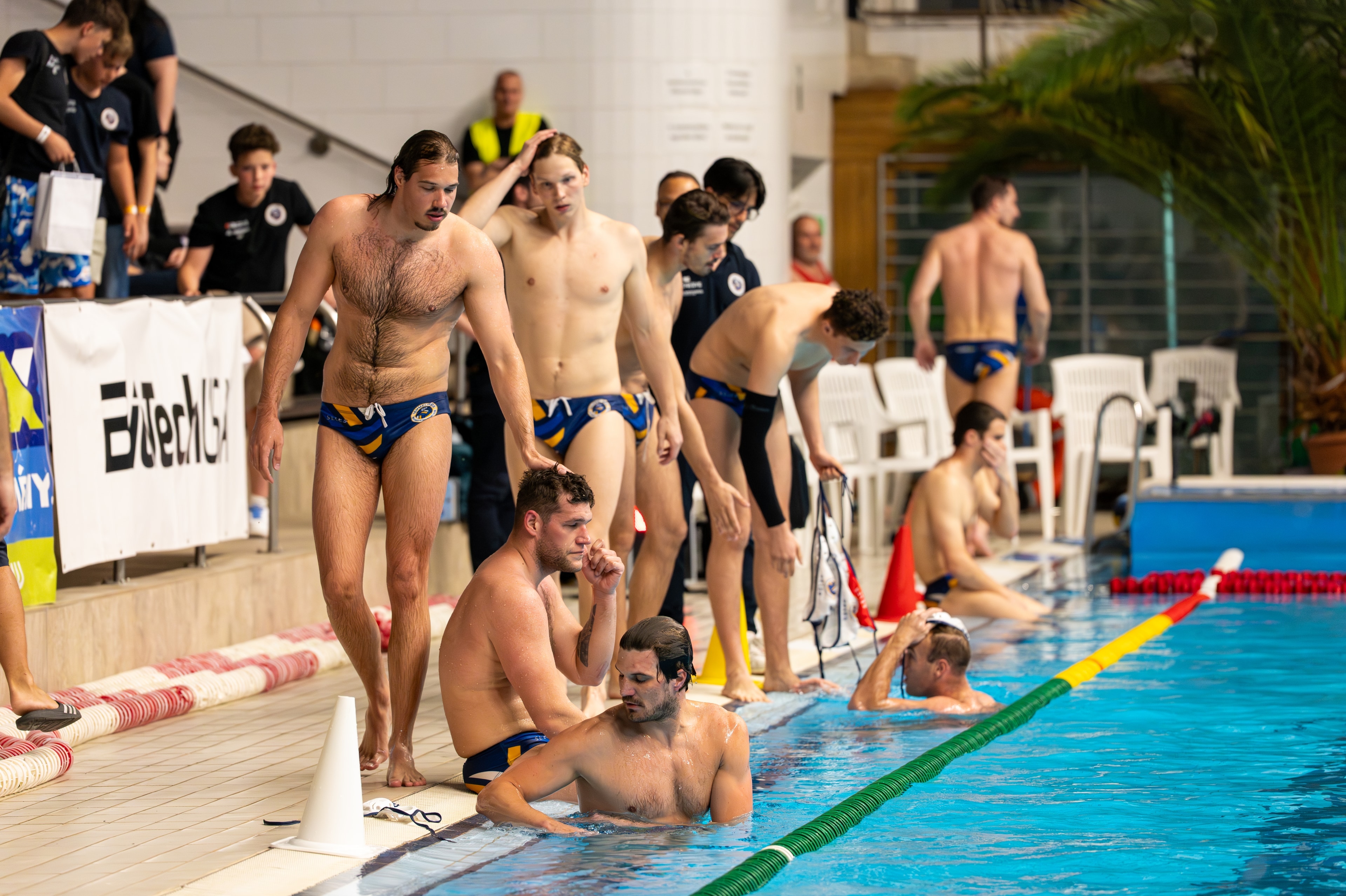 Waterpolo — 24